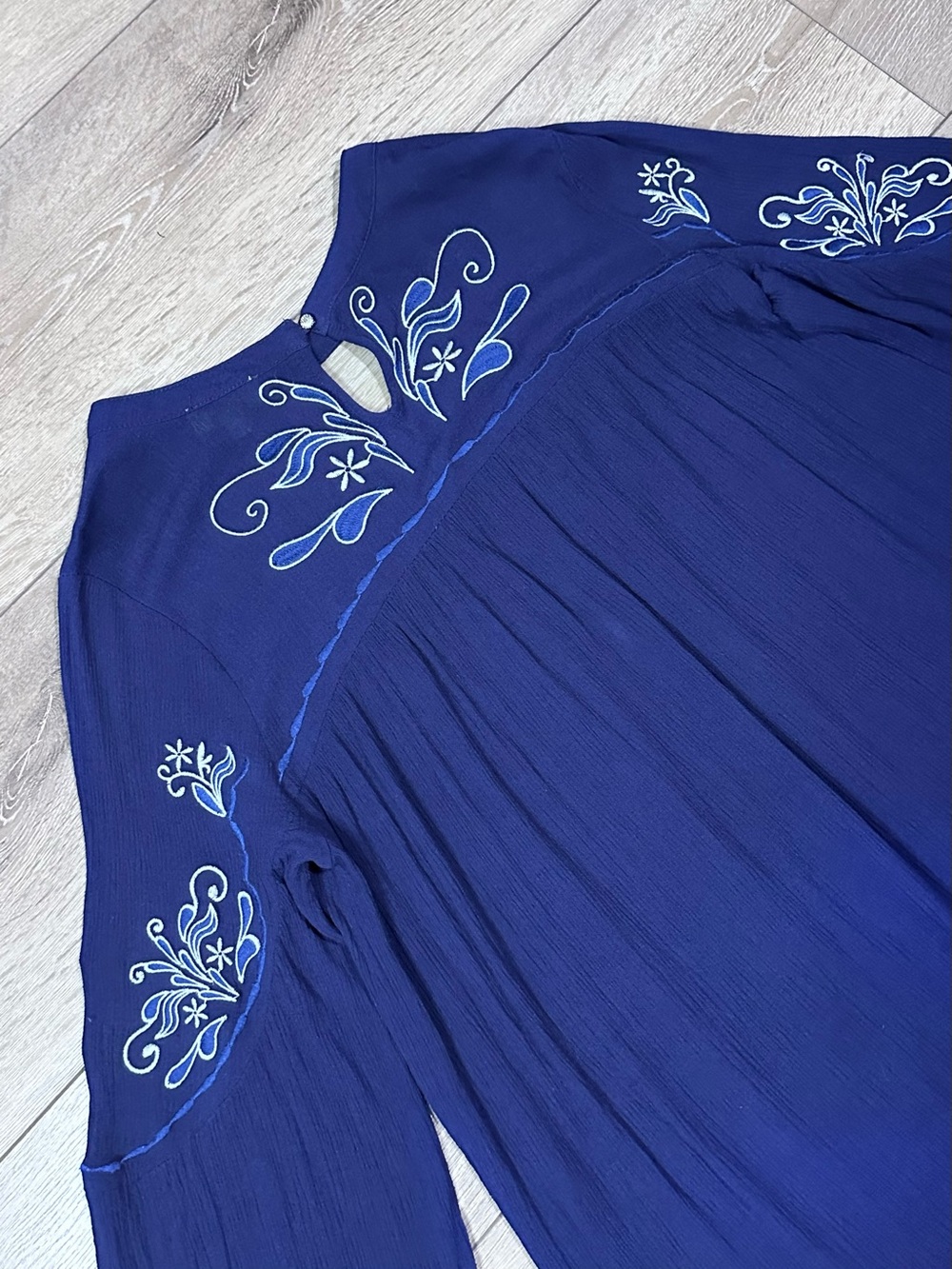 Umgee Navy Crinkle Gauze Floral Embroidered Mini Shift Dress *Read* - Picture 13 of 15